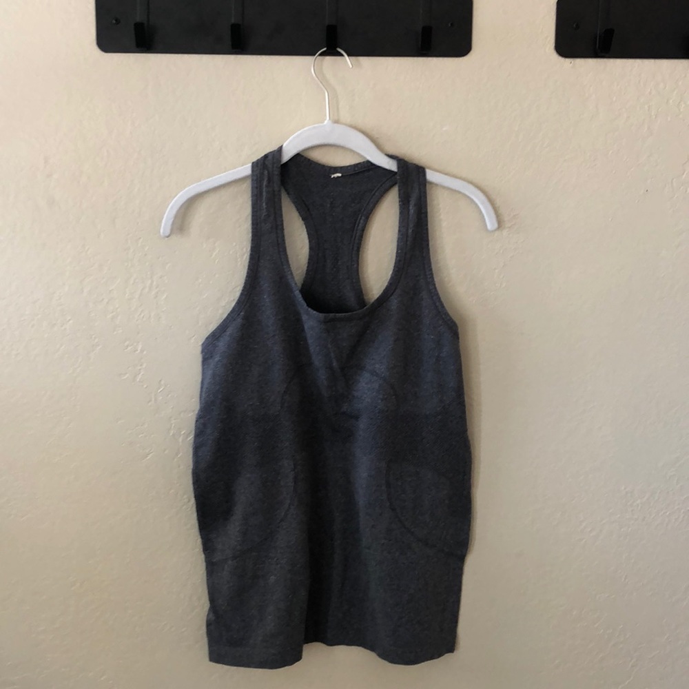 Lululemon workout tank top